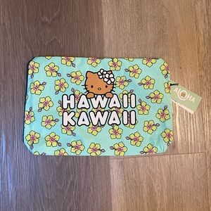 ALOHA Collection X Hello Kitty Mid Pouch